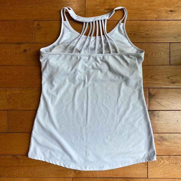 Kyodan White Razor-back Workout Tank - Picture 2 of 3